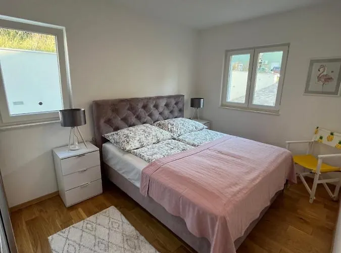 Apartment Flamingo Makarska